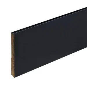 Co-pro gelakte plint amsterdam zwart RAL 9005 120x12