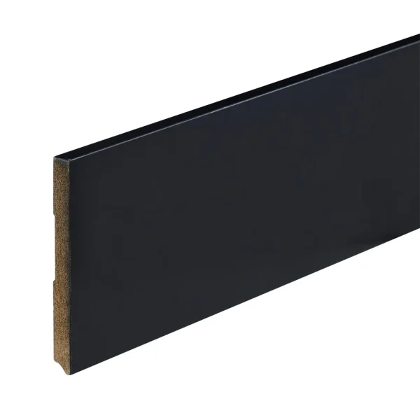 Co-pro gelakte plint amsterdam zwart RAL 9005 120x12