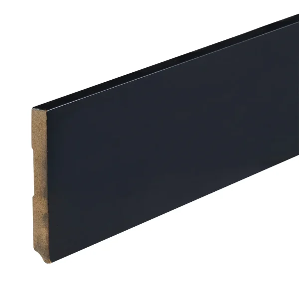 Co-pro gelakte plint amsterdam zwart RAL 9005 120x15