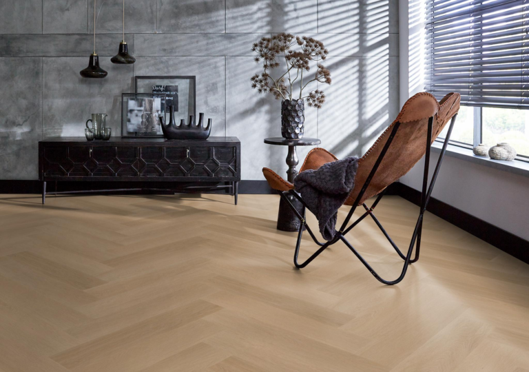 YUP Fulham herringbone dryback dark oak