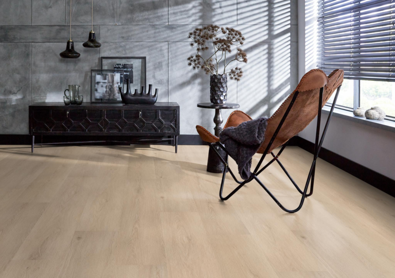 Mayfair click SRC light oak
