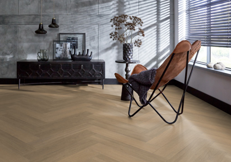 YUP Sutton herringbone click SRC warm natural