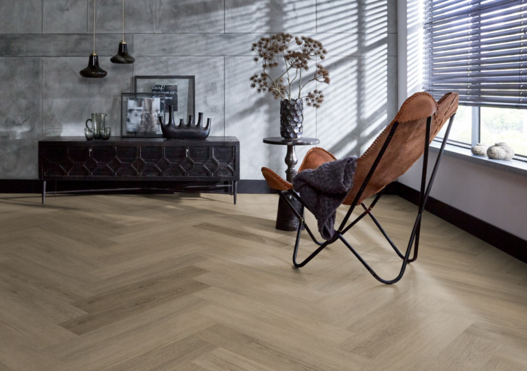 YUP Sutton herringbone click SRC smoky