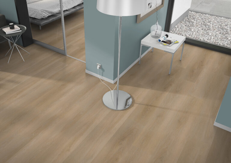 Attico 810 | Rigid Click
