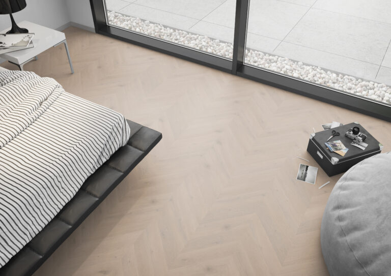 Attico Hongaarse punt | Weense punt 83