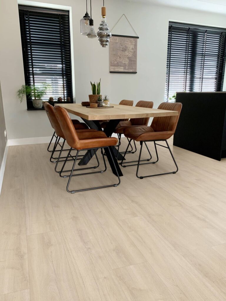 Oakland 7105 (rigid click)