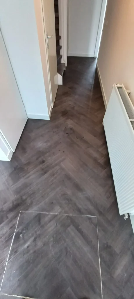 Woning 3 – Visgraat vloer leggen 2