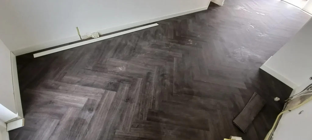 Woning 3 – Visgraat vloer leggen 6